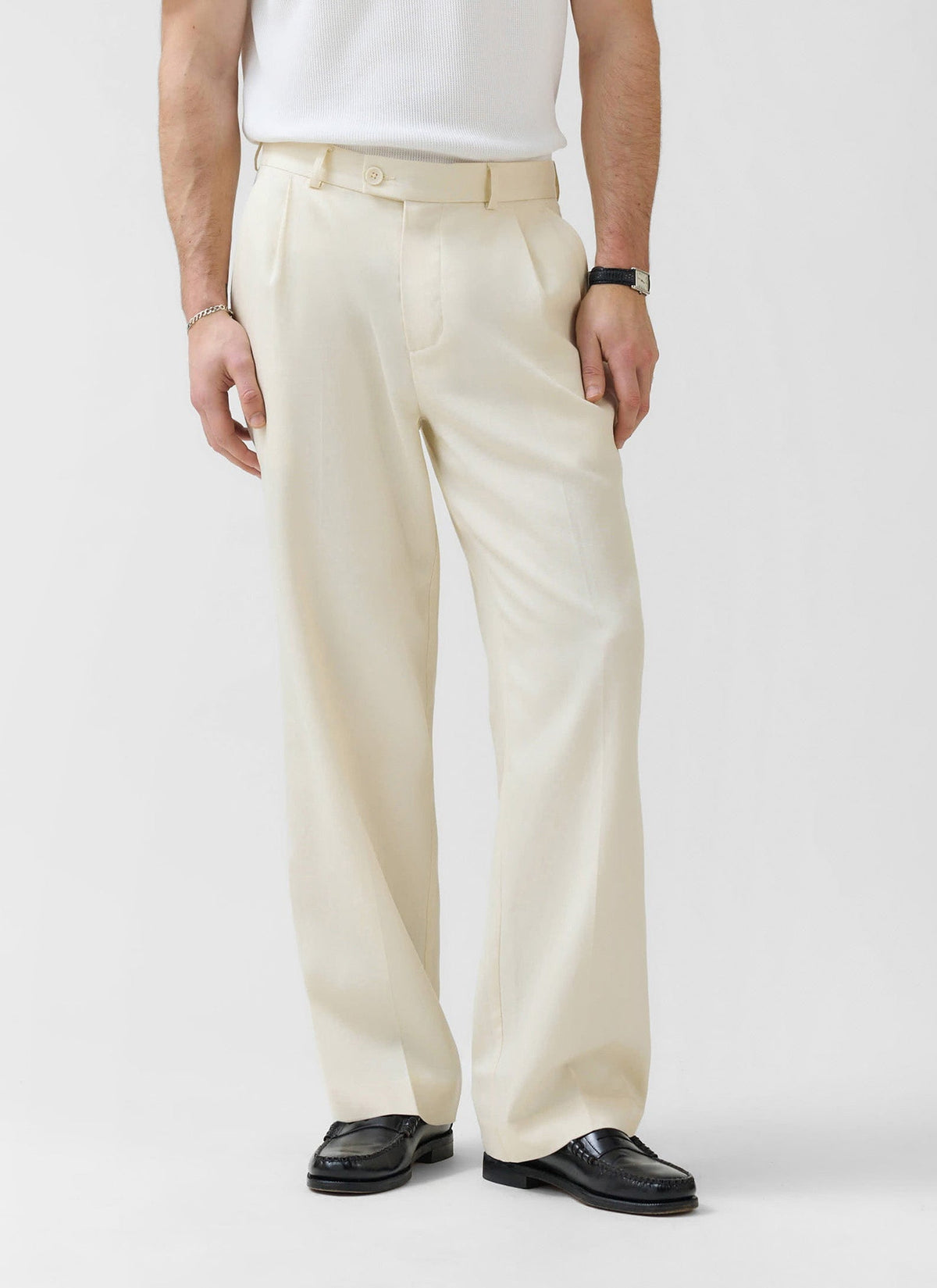 Men's Pleated Trousers - Relaxed Fit - Cream - Lyocell | Percival Customer Favorite
