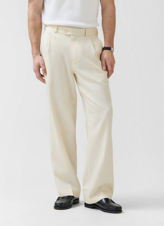 Men's Pleated Trousers - Relaxed Fit - Cream - Lyocell | Percival Customer Favorite