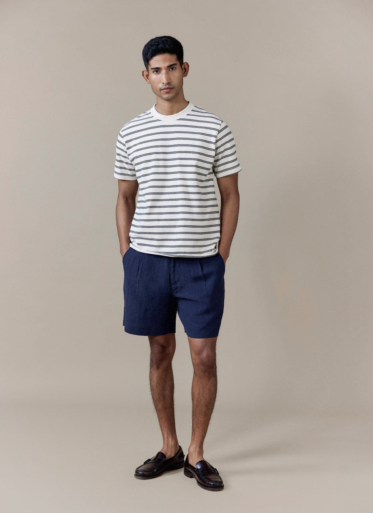 Men's Navy Pleated Tailored Linen Shorts | Percival Signature