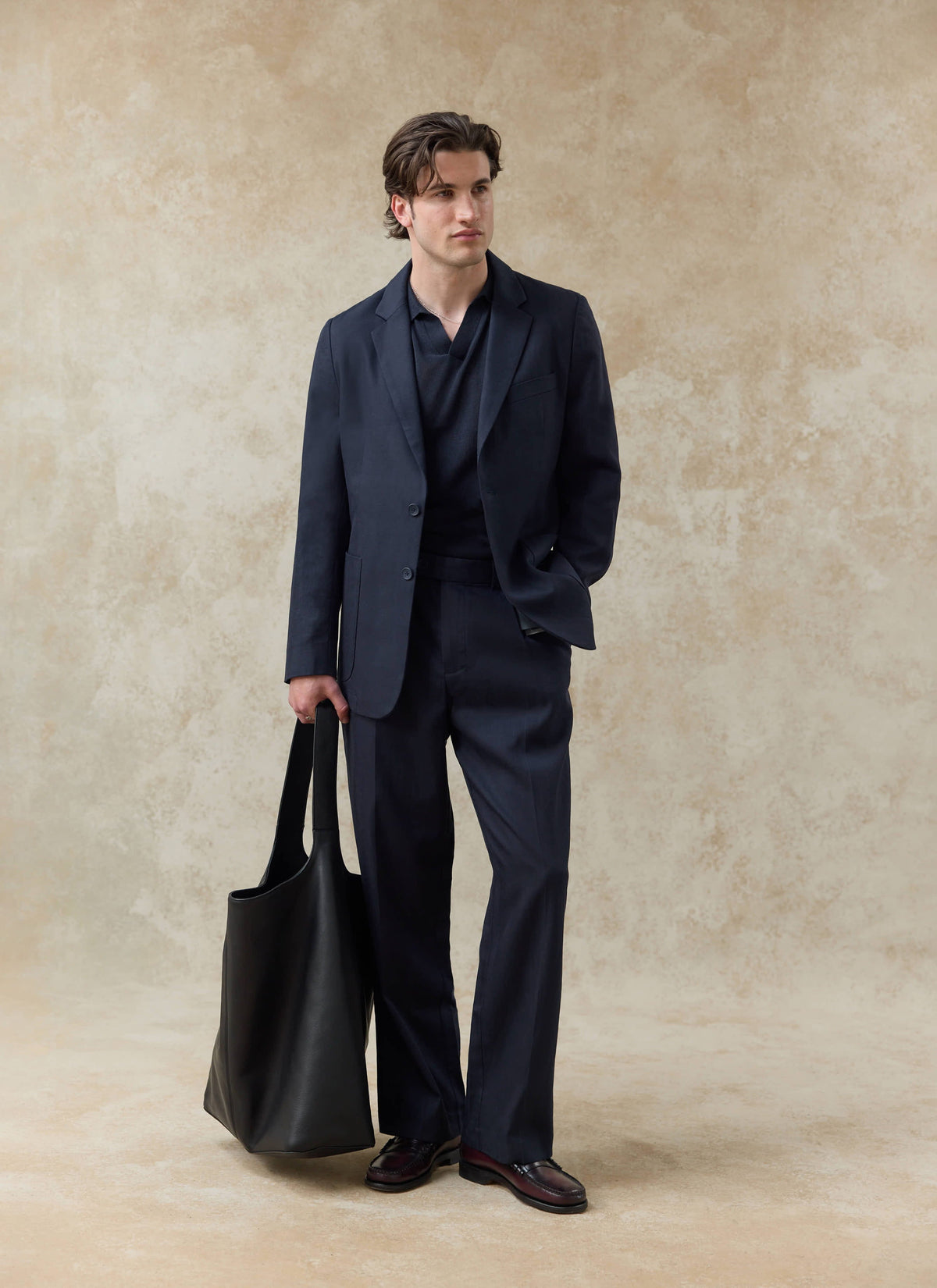 Men's Pleated Trousers - Relaxed Fit - Navy Blue - Lyocell | Percival Essential
