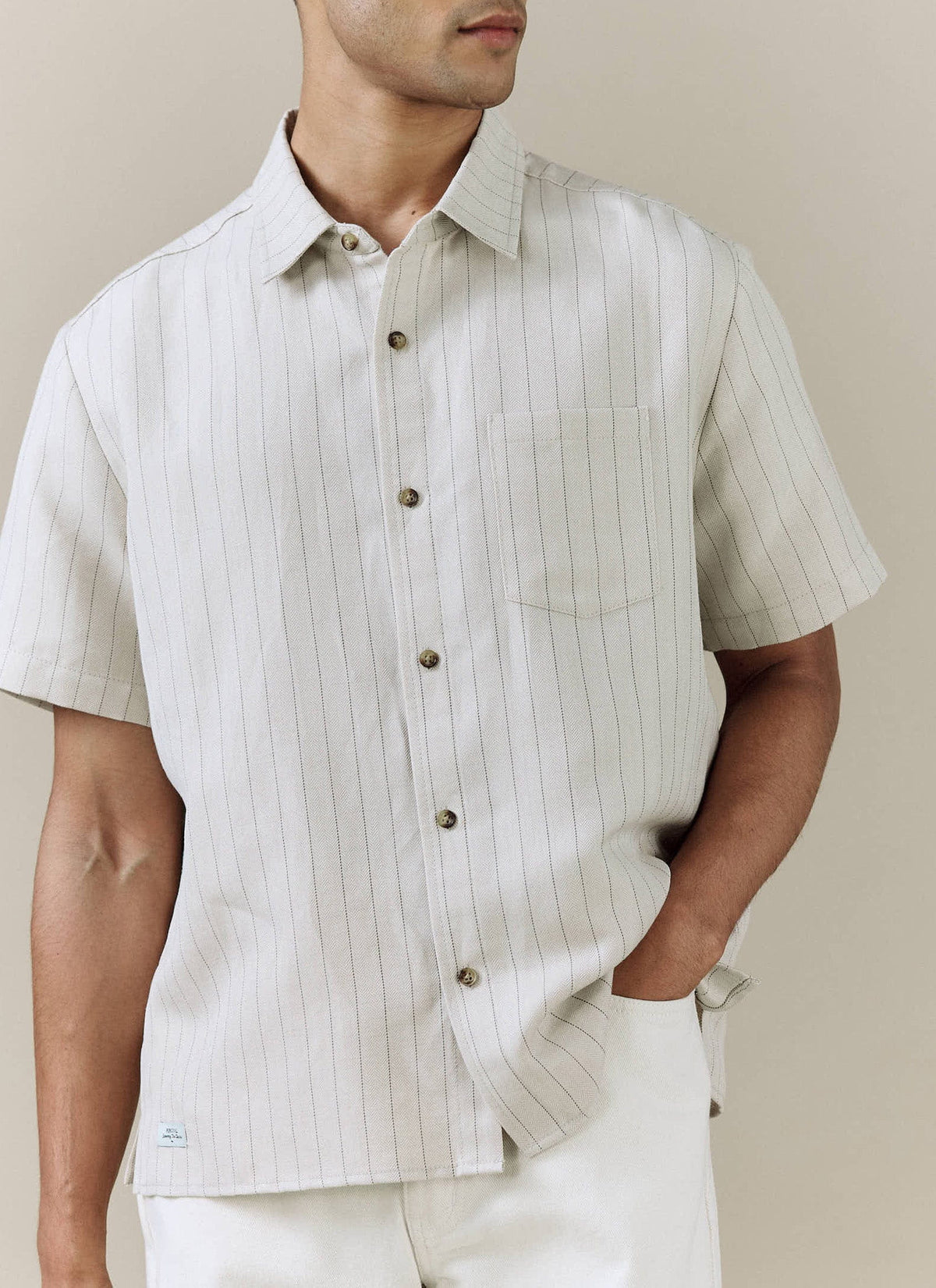 Men's Boxy Short Sleeve Shirt - Linen Blend - Cream | Percival Essential