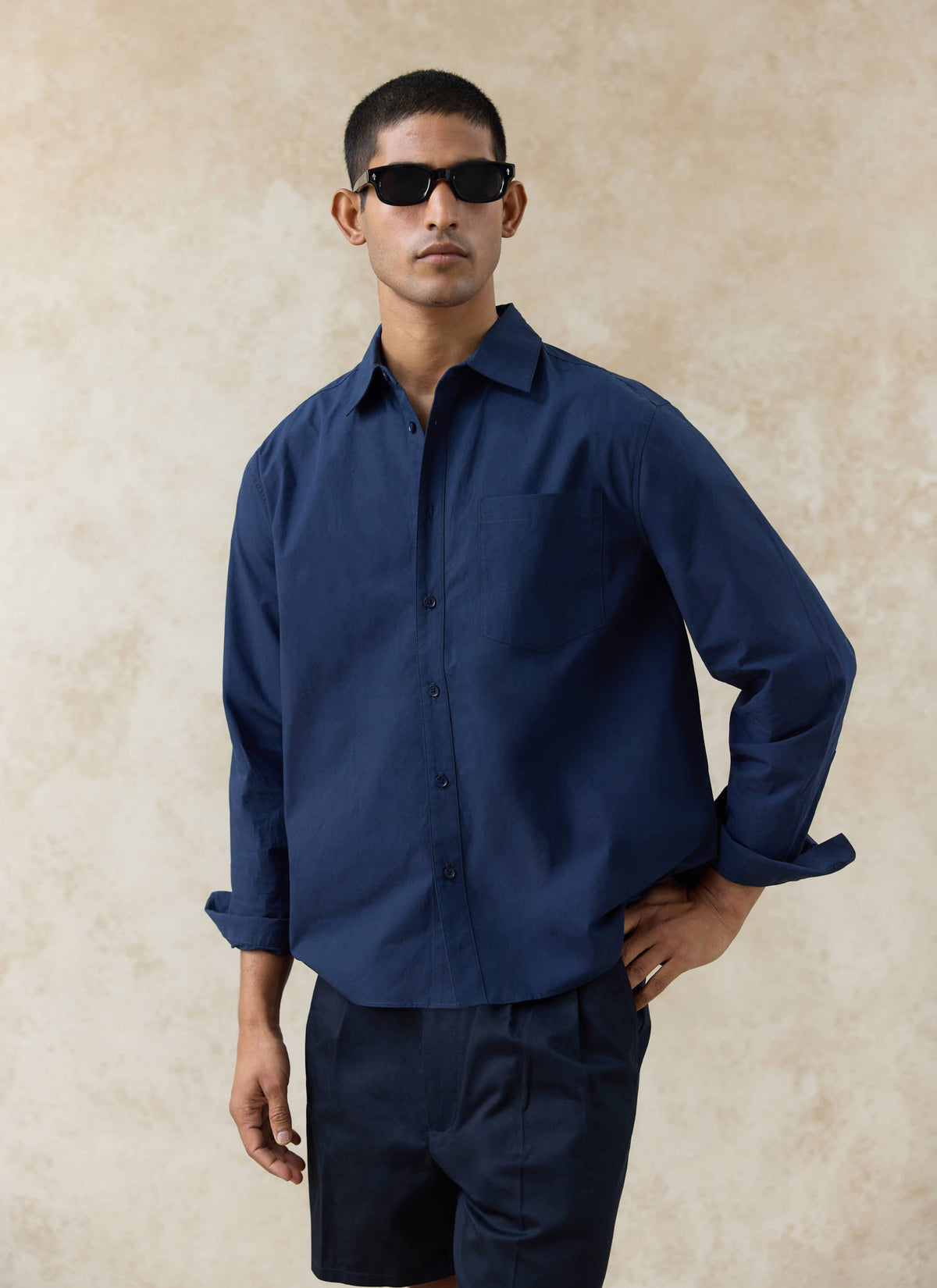 Men's Relaxed Fit Poplin Shirt: Dali - Cotton - Navy Blue | Percival Popular