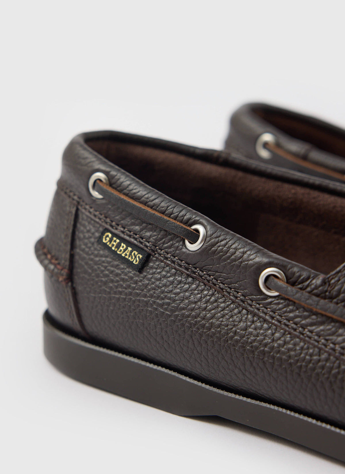G.H.Bass - Jetty II Boater 2 Eye - Textured Dark Brown | Percival Special Offer
