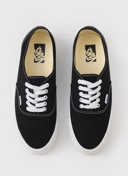 Men's Vans Authentic 44 Deck DX - Low Top Trainers - Black & White | Percival Exclusive