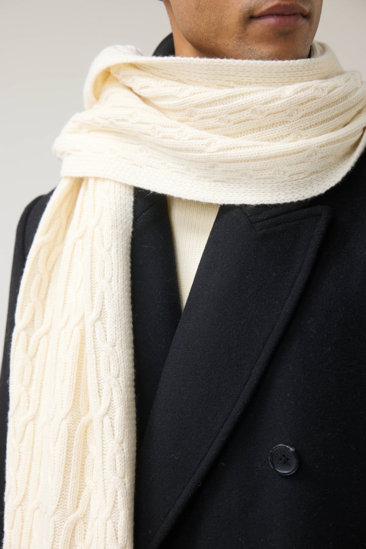 Men's Cable Knit Scarf - Wool - Ecru Cream | Percival Quality